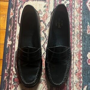G.H. Bass & Co. Black Weejuns Penny Loafers